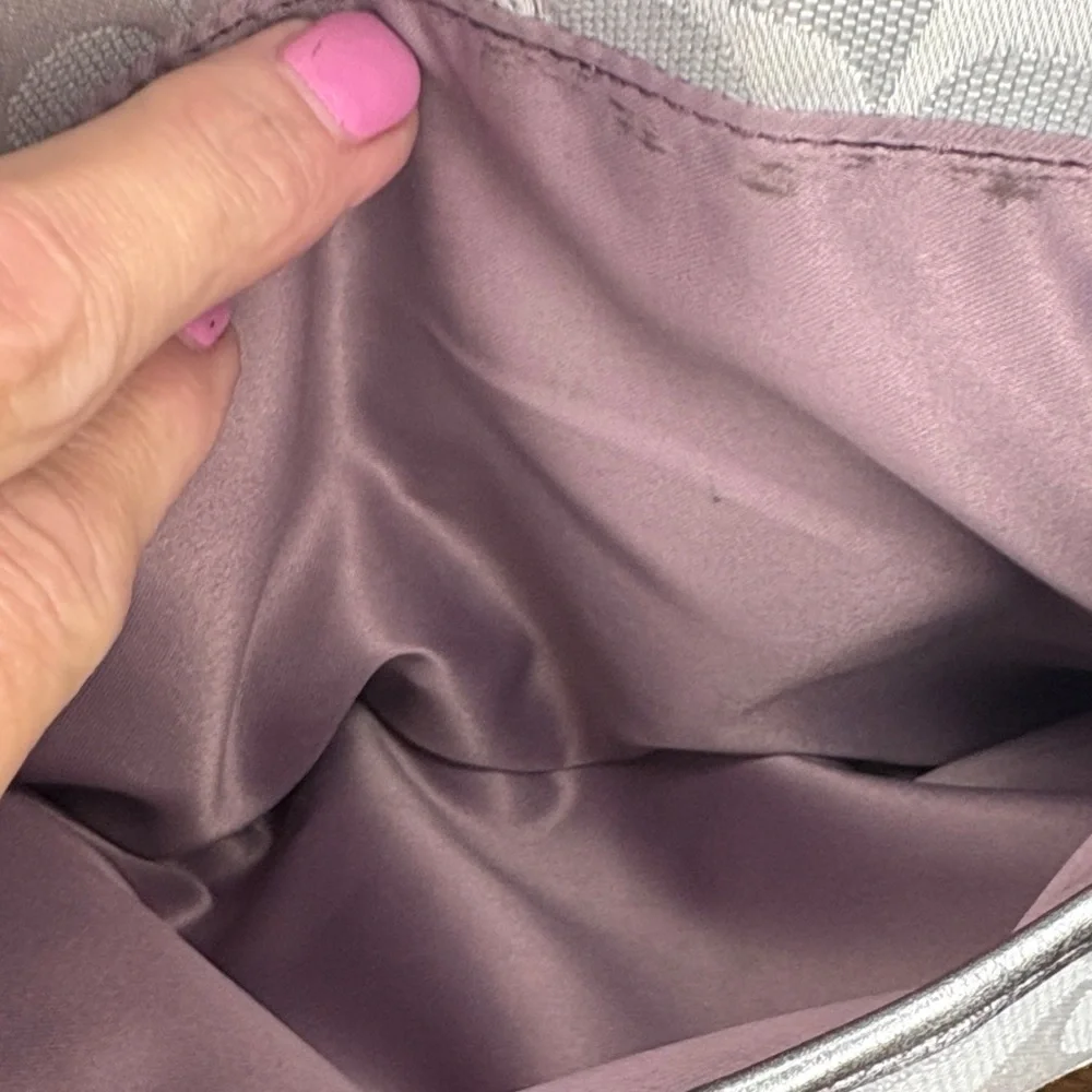 Coach Signature Tote Shoulder Bag in Silver and Cream - Picture 6 of 9